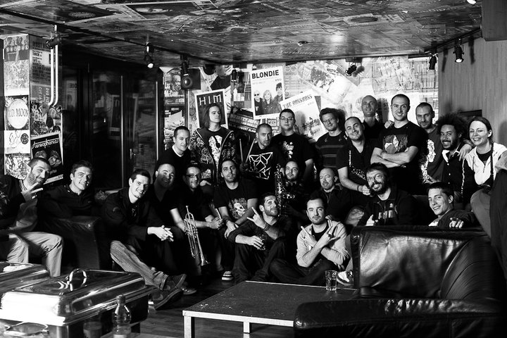 Band 01 Suisse